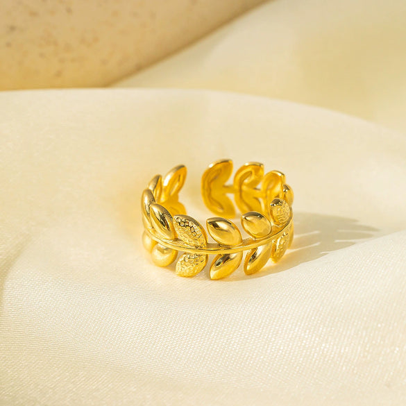 Wholesale Electroplated Titanium Steel Geometric Heart Flower Wave Shape Opening Adjustable Hollow Ring For Women