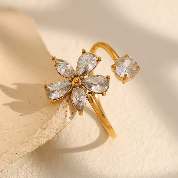 Wholesale Elegant Creative Niche Bracelet Stainless Steel 18K Gold Plated With Flower Opening Ring For Women