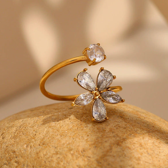 Wholesale Elegant Creative Niche Bracelet Stainless Steel 18K Gold Plated With Flower Opening Ring For Women