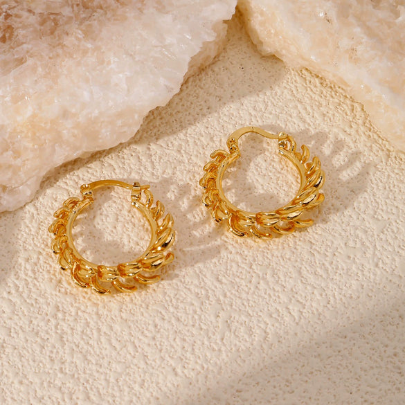 Wholesale Elegant Geometric Copper Electroplated Women's Earrings