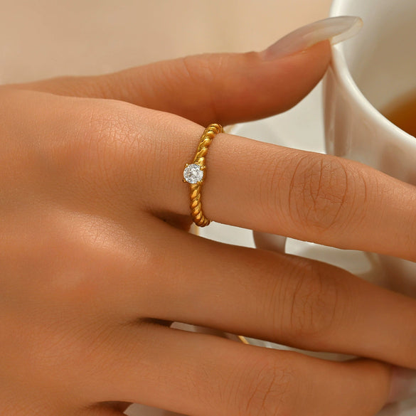 Wholesale Elegant Geometric Stainless Steel Electroplated Ring For Women And Unisex