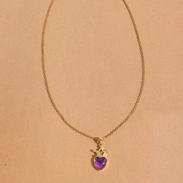 Wholesale Elegant Heart Shape Crown Copper Plating Inlay 18K Gold Plated Glass Zircon Pendant Necklace