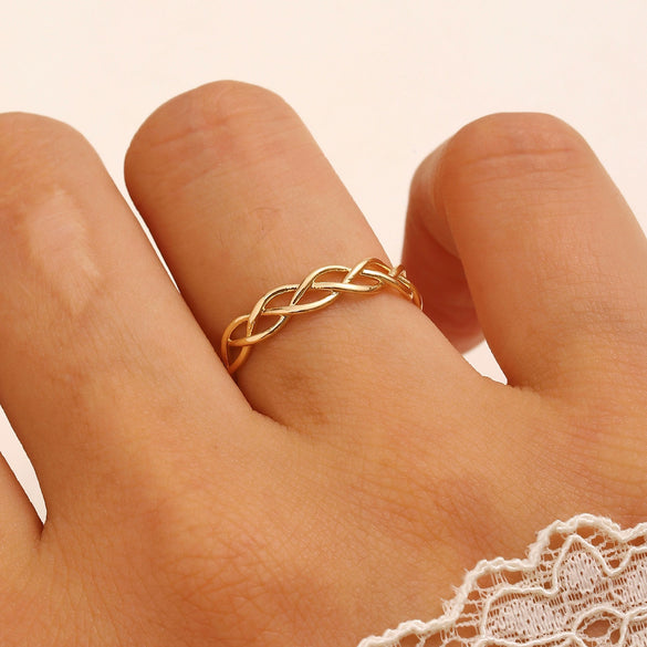 Wholesale Elegant Heartshaped Hollow Woven Copper Zircon Electroplated Ring For Women