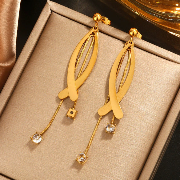 Wholesale Elegant Imitation Pearl Stud And Ear Clip Earrings For Women With Flower And Constellation Patterns Electroplated