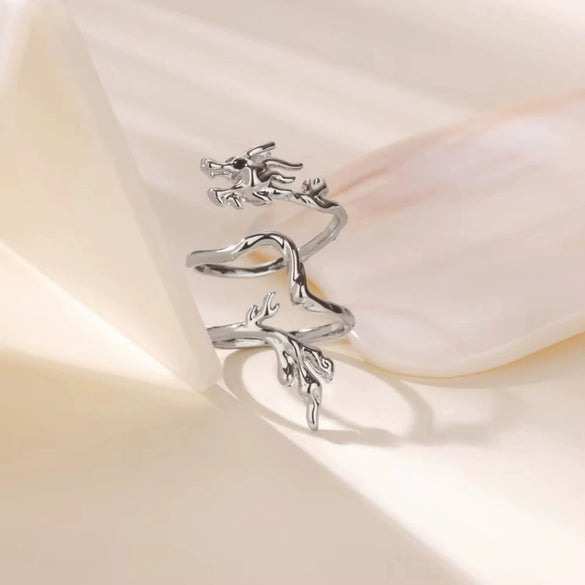 Wholesale Elegant Metallic Internet Celebrity Style Butterfly Gradient Oil Dropping Snakeshaped Copper Ring For Women With Electroplating And Animal Zodiac Pattern
