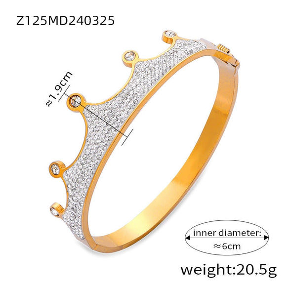 Wholesale Elegant Retro Hollow Geometric Golden Crown Titanium Steel Bracelet For Female With Gold Plated Design
