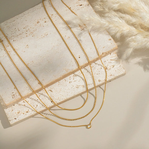 Wholesale Elegant Threelayer Geometric Zircon Stainless Steel Snake Bone Chain Necklace With Electroplating