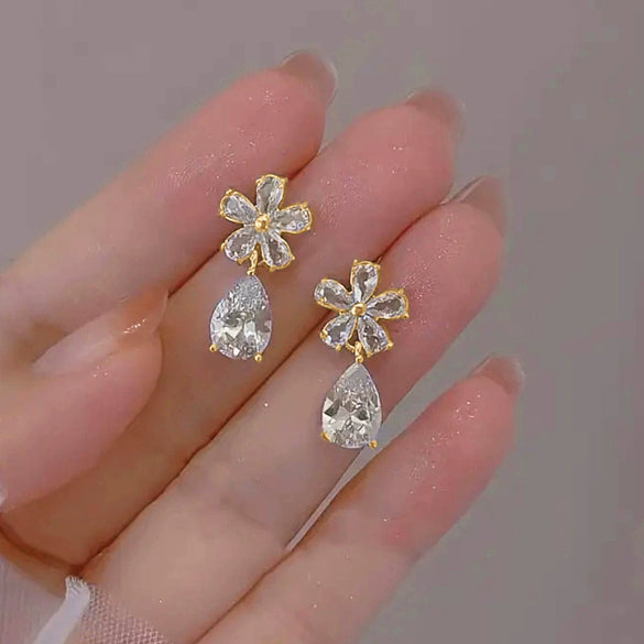 Wholesale Elegant Women's Copper Earrings With Flower And Geometric Drop Shape Design