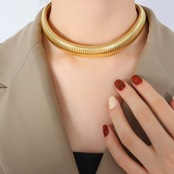 Wholesale Exaggerated Design Personality Fashion Jewelry Set For Women Titanium Steel Gold Plated With Snake Bone Chain