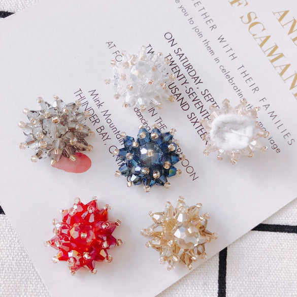 Wholesale Exaggerated Flower Handmade Beaded Alloy Ear Clip Woven Transparent Crystal Snowflake Earrings