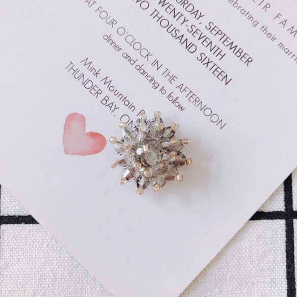 Wholesale Exaggerated Flower Handmade Beaded Alloy Ear Clip Woven Transparent Crystal Snowflake Earrings