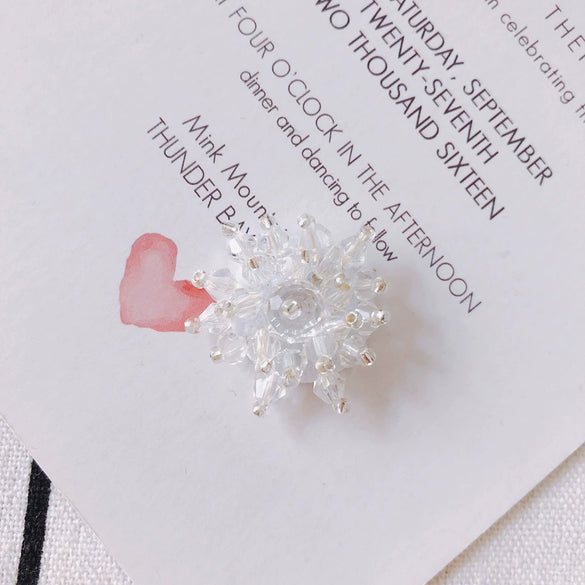 Wholesale Exaggerated Flower Handmade Beaded Alloy Ear Clip Woven Transparent Crystal Snowflake Earrings