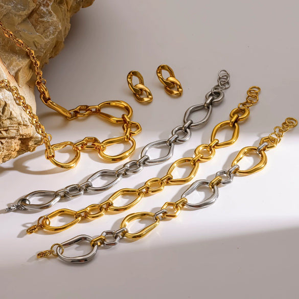 Wholesale Exaggerated Geometric Stainless Steel Electroplated Jewelry Set For Women Including Bracelet And Necklace