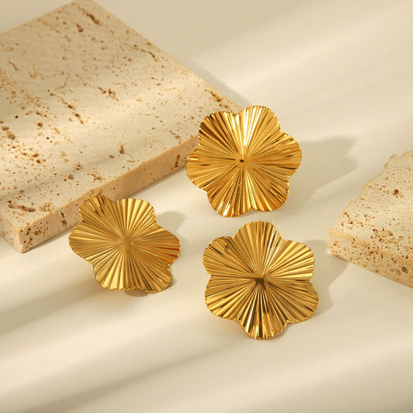 Wholesale Exaggerated Irregular Pleated Earrings For Women Stainless Steel With Flower Wave Geometric Patterns And Electroplating