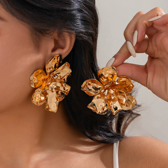 Wholesale Exaggerated Metal Flower Earrings With Electroplating