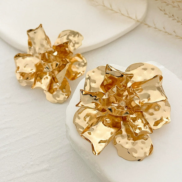 Wholesale Exaggerated Metal Flower Earrings With Electroplating
