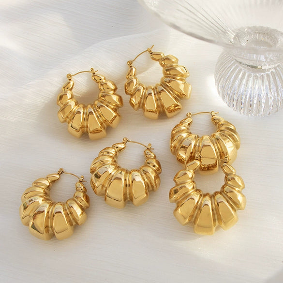 Wholesale Exaggerated 316L Stainless Steel Geometric Earrings For Women With Wave Pattern And Electroplating Design