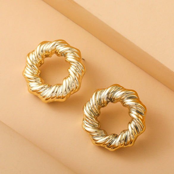 Wholesale Exaggerated Twist Circle Earrings For Women Plastic Resin Gold Plated Geometric Style Electroplated