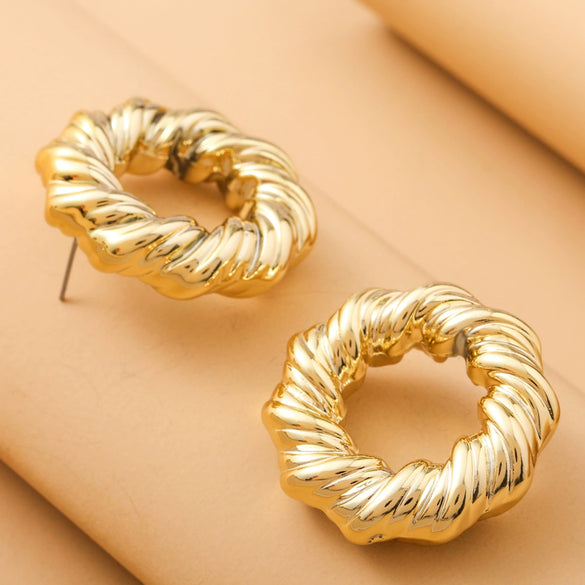 Wholesale Exaggerated Twist Circle Earrings For Women Plastic Resin Gold Plated Geometric Style Electroplated