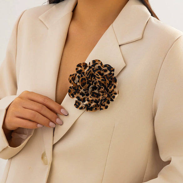 Wholesale Fabric Exaggerated Flower Pattern Duckbill Clip Pin Brooch With Electroplating