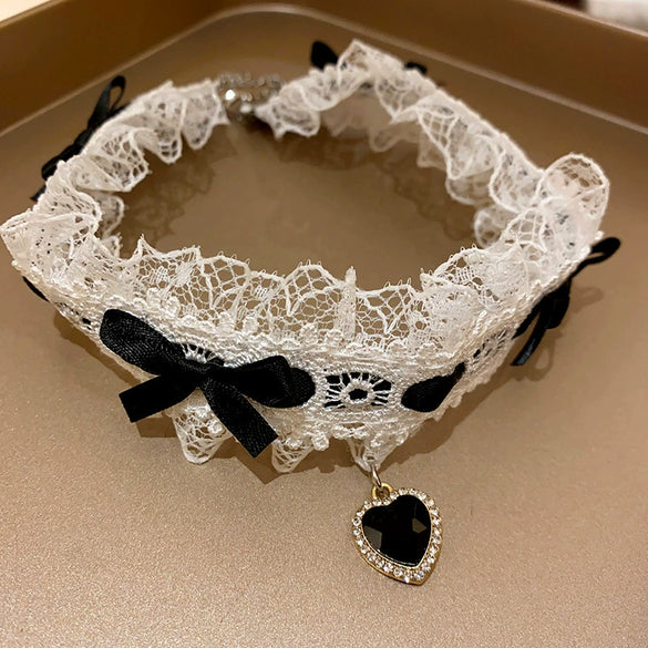 Wholesale Fabric Flower Pearl Diamond Women's Necklace With Sweet Design And Electroplating