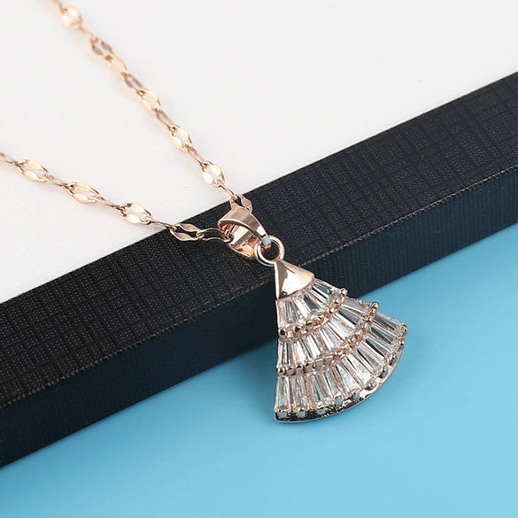 Wholesale Fanshaped Small Skirt Necklace For Female Clavicle Rose Gold Titanium Steel With Zircon Inlaid Fashion Ol Style Water Wave Chain