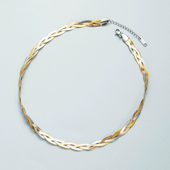 Wholesale Fashion Accessories Titanium Steel Snake Bone Chain Necklace Three Color Mix And Match Geometric Design Electroplated