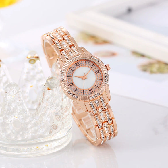 Wholesale Fashion Casual Universal Watch Alloy Shell Round Dial Quartz Watch With Diamond Embedded