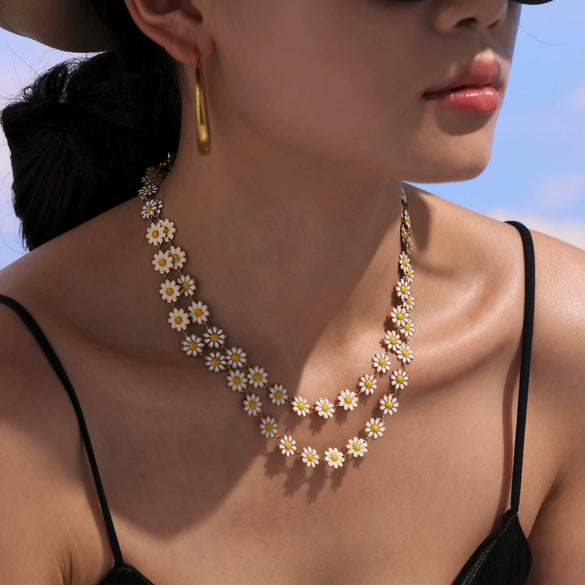 Wholesale Fashion Daisy Drop Oil Flower Stainless Steel Jewelry With Electroplating For Women Necklace And Bracelet Set