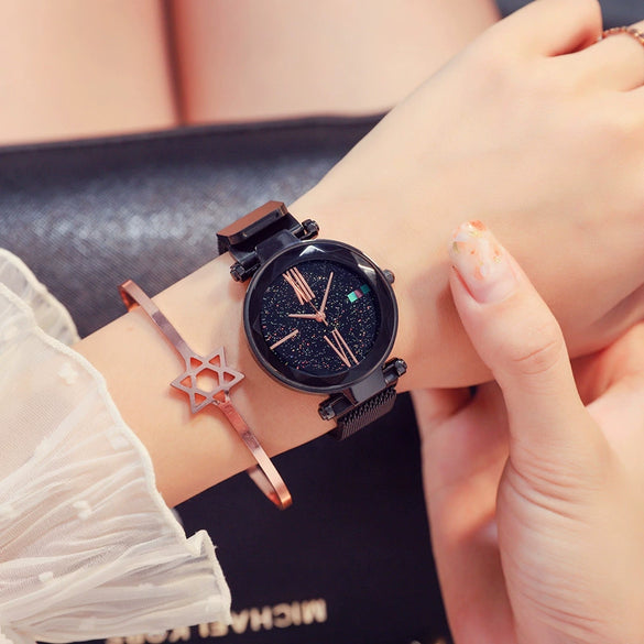 Wholesale Fashion Female Student Round Dial Alloy Case Stainless Steel Strap Star Pattern Watch