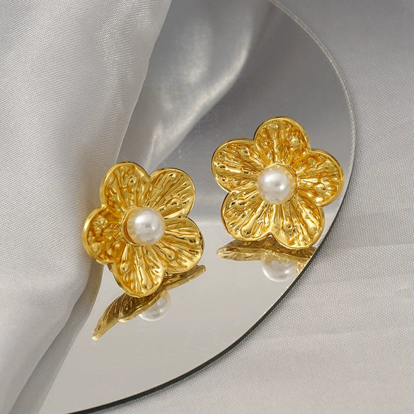 Wholesale Fashion Flower Leaf Titanium Steel Earrings Stainless Steel Gold Plated Water Plated For Women