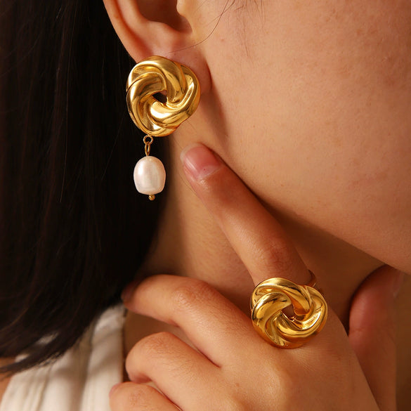 Wholesale Fashion Flower Ring And Freshwater Pearl Earrings Rose Earrings Stainless Steel Jewelry Suit With Pvd Furnace Real Gold Electroplating For Women