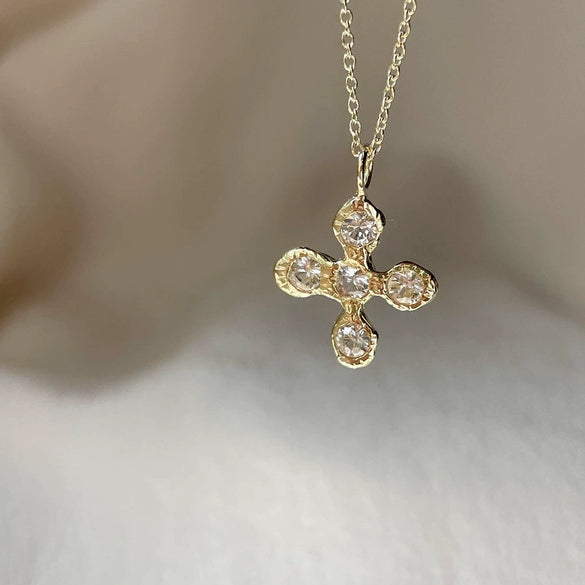 Wholesale Fashion Geometric Cross Necklace And Flower Bracelet Copper Electroplated Inlaid Zircon