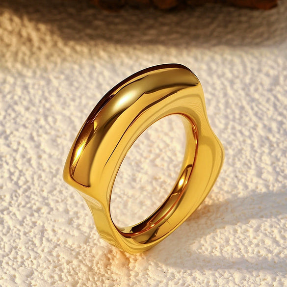 Wholesale Fashion Geometric Embossed Electroplated Titanium Steel Women's Ring