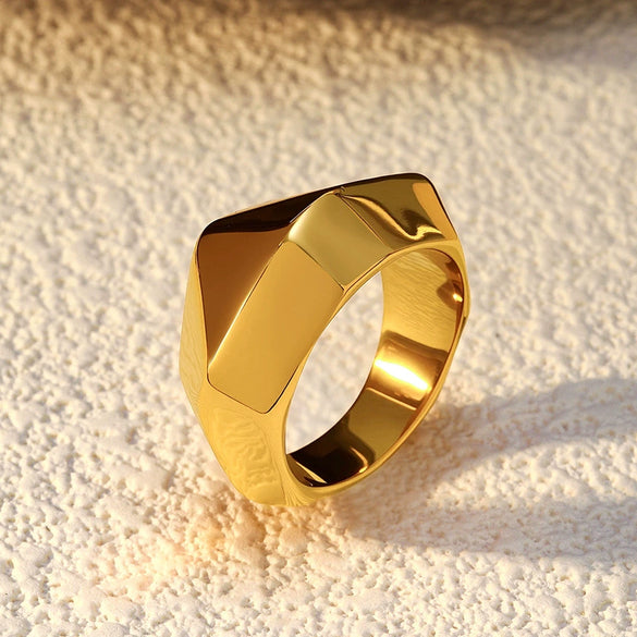 Wholesale Fashion Geometric Embossed Electroplated Titanium Steel Women's Ring