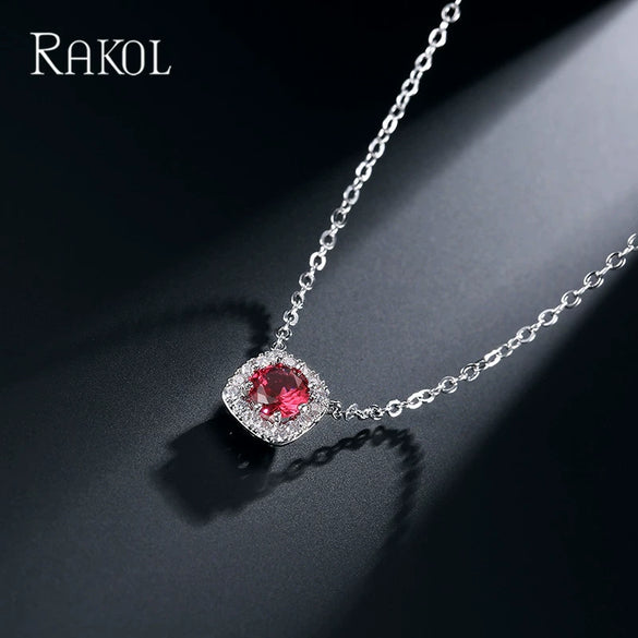 Wholesale Fashion Geometric Square Necklace Inlaid Aaa Zircon Full Diamond Allmatch Pendant For Women