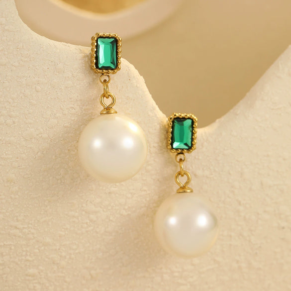 Wholesale Fashion High Sense Inlaid Imitation Pearl Stainless Steel Women's Geometric And Flower Pattern Earrings With Electroplating