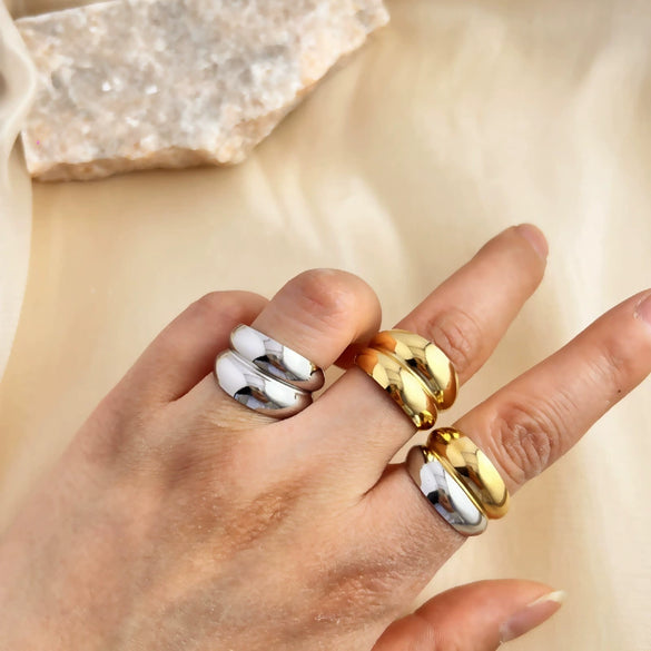 Wholesale Fashion High Texture Stainless Steel Geometric Wide Version Hollow Heart Ring With Electroplating