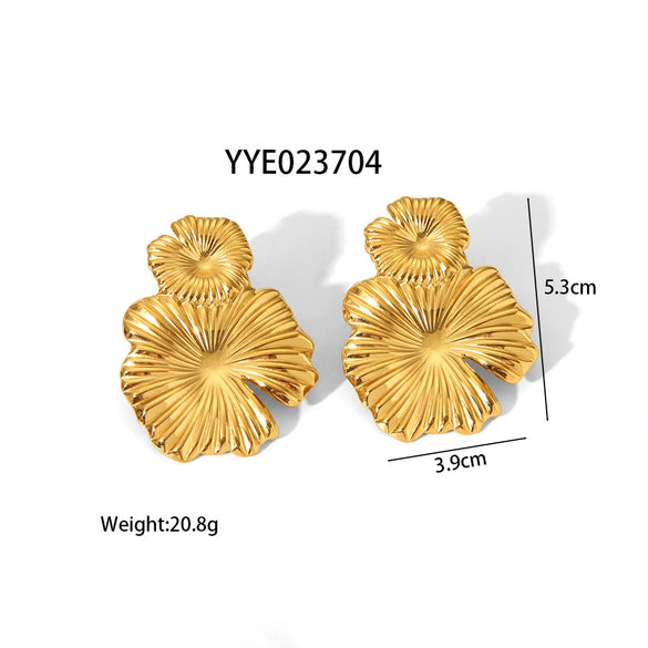 Wholesale Fashion Jewelry Lotus Leaf Shaped Titanium Steel And Stainless Steel Earrings With Electroplating Pvd Furnace Real Gold Treatment Small Fresh Style For Women