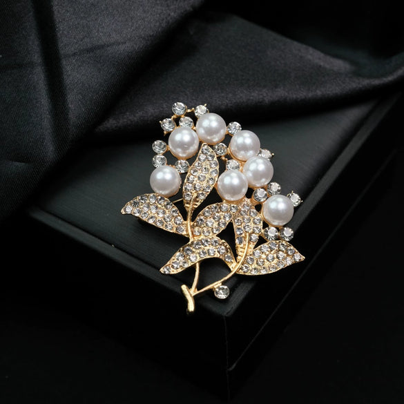 Wholesale Fashion Leaf And Flower Zinc Alloy Rhinestone Brooch Electroplated For Women And Unisex