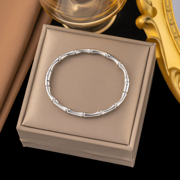 Wholesale Fashion Light Luxury Electroplated Stainless Steel Geometric And Heart Shape Bracelet For Women