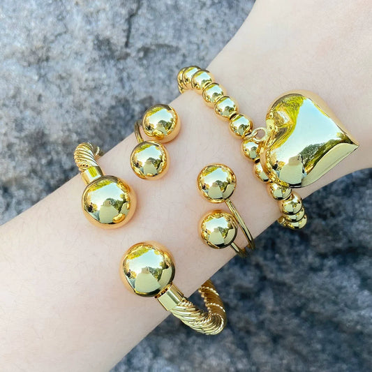 Wholesale Fashion Love Beaded Copper Heart Shaped Gold Plated Electroplated Women's Bracelet