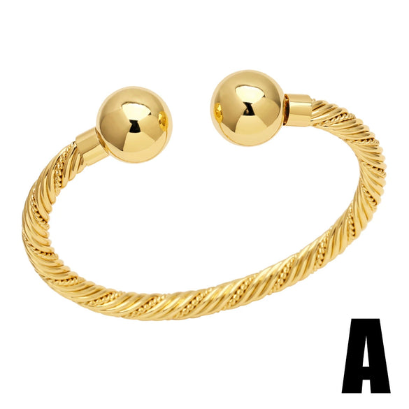 Wholesale Fashion Love Beaded Copper Heart Shaped Gold Plated Electroplated Women's Bracelet