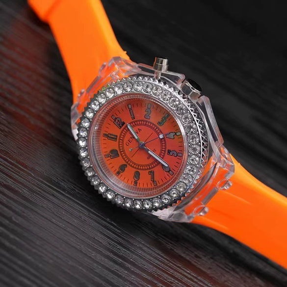 Wholesale Fashion Luminous Quartz Sports Watch Plastic Case Silicone Strap Stainless Steel Buckle Round Dial