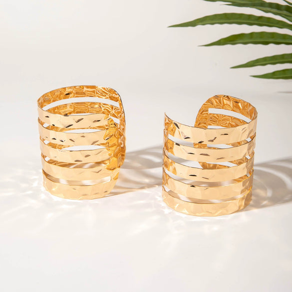 Wholesale Fashion Metal Hollow Exaggerated Opening Alloy Bracelet For Women With Geometric Design