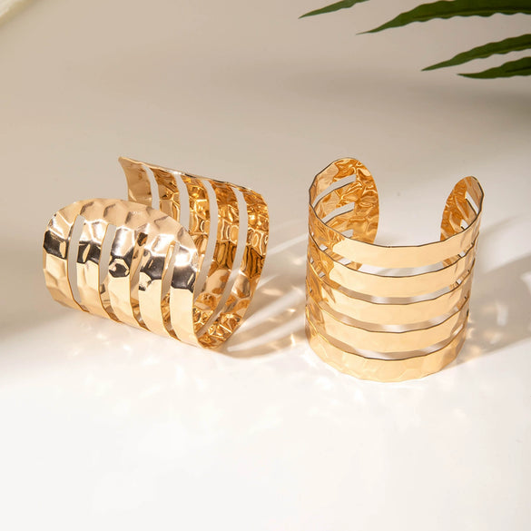 Wholesale Fashion Metal Hollow Exaggerated Opening Alloy Bracelet For Women With Geometric Design