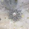 Wholesale Fashion Ol Style Copper Natural Freshwater Pearl Snowflake Zircon Brooch For Women