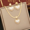 Wholesale Fashion Pearl Love Stainless Steel Clavicle Chain With Heart Pattern And Electroplating Treatment For Women