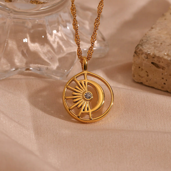 Wholesale Fashion Personality Temperament Pendant Jewelry Stainless Steel 18K Gold Plated Hollow Geometric Sun Moon Necklace For Women
