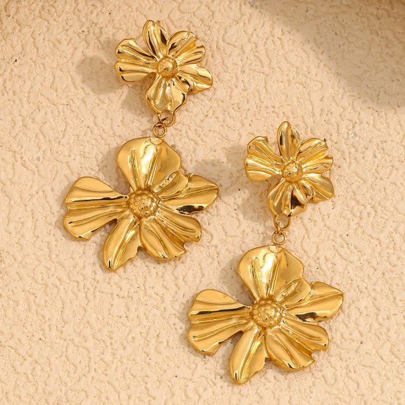 Wholesale Fashion Retro Elegant Women's Stainless Steel Geometric And Flower Splicing 18K Gold Plated Earrings